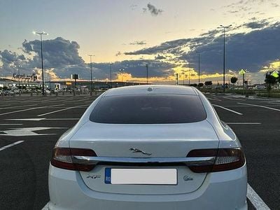 Second-hand Jaguar XF Luxury 190 CP (139 kW) 2012 Culoarealb Berlinǎ