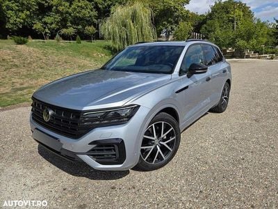 Culoareargint Utilizat 2019 VW Touareg R-line SUV | 39.900 EUR (Scump)