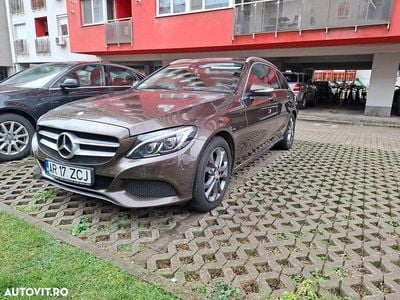 Second-hand Mercedes C220 Elegance 170 CP (125 kW) 2015 Culoaremaro Break
