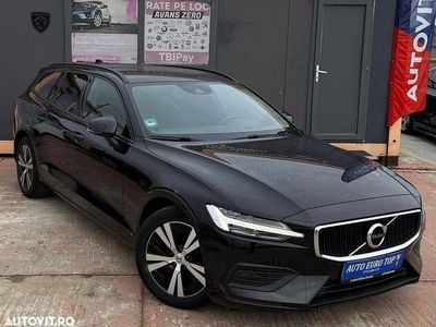 Second-hand Volvo V60 Momentum 163 CP (119 kW) 2022 Culoarenegru Break