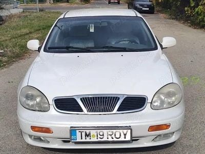 Alb Utilizat 1999 Chevrolet Leganza Berlinǎ | 4.500 EUR
