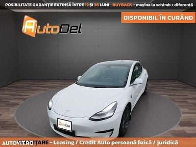 Second-hand Tesla Model 3 Standard Range Plus 225 kW (306 CP) 2020 Culoarealb Berlinǎ