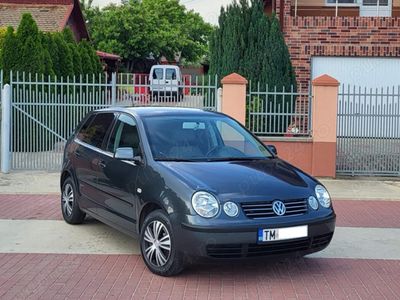 second-hand VW Polo 1,2 benzina an 2003 euro 4 unic propietar in tara toate actele la zi fiscal pe loc