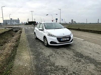 Second-hand Peugeot 208 82 CP (60 kW) 2016 Alb Hatchback
