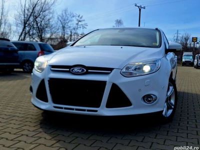 second-hand Ford Focus III AlpinWeiss 2013 Navigatie