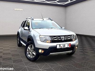 Second-hand Dacia Duster Lauréate 125 CP (91 kW) 2015 Culoareargint SUV