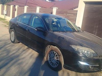 Second-hand Renault Laguna III Bose Edition 150 CP (110 kW) 2011 Culoarenegru