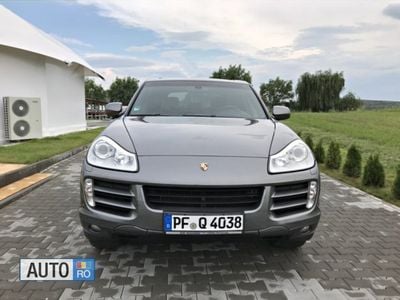Second-hand Porsche Cayenne 240 CP (176 kW) 2010 Gri SUV