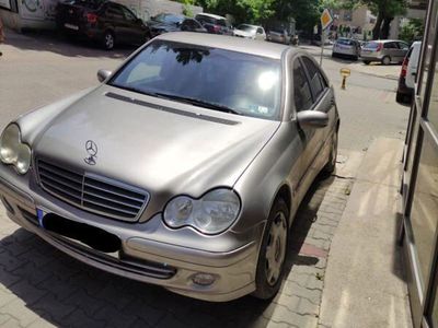 Mercedes C200