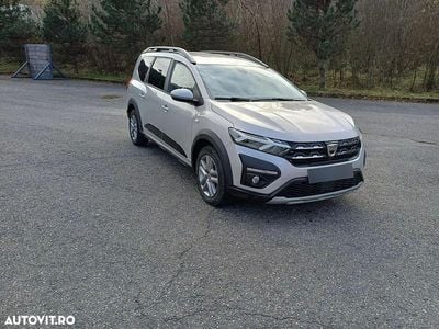 Second-hand Dacia Jogger Expression 110 CP (80 kW) 2022 Culoaregri Monovolum