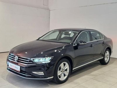 Negru normal Second-hand 2020 VW Passat Highline Berlinǎ | 24.000 EUR (Scump)