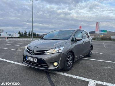 second-hand Toyota Verso 1.6 D-4D 7-Sitzer Start/Stop Skyview Edition