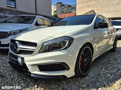 Alb Utilizat 2015 Mercedes A45 AMG AMG Hatchback | 19.990 EUR