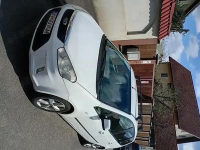 Alb Utilizat 2010 Ford C-MAX Monovolum | 2.000 EUR
