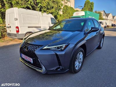 Lexus UX 250h