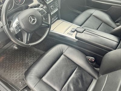 Mercedes E200