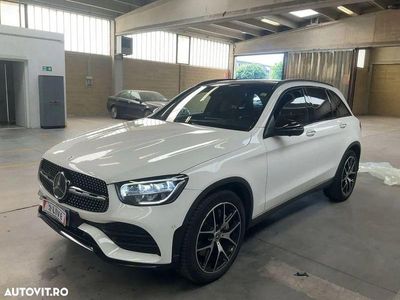 Mercedes GLC300