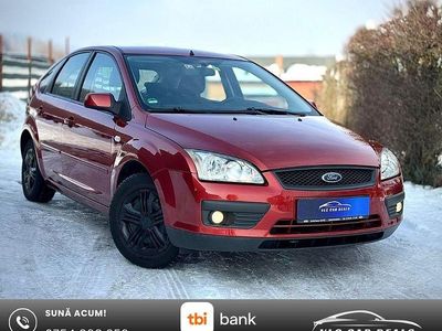 Second-hand Ford Focus Style 115 CP (84 kW) 2006 Culoarerosu Hatchback