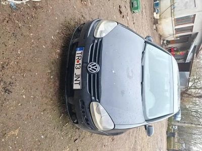 Utilizat 2004 VW Golf V Hatchback | 1.500 EUR (Preț bun)