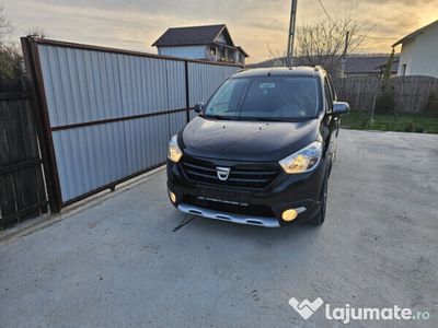 second-hand Dacia Lodgy Stepway/7locuri/6trepte/110cp