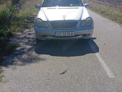 Utilizat 2002 Mercedes C180 Berlinǎ | 2.750 EUR (Preț OK)