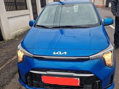 Second-hand Kia Picanto 79 CP (58 kW) 2024 Culoarealbastru Hatchback
