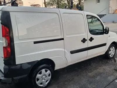 Alb Utilizat 2007 Fiat Doblò Monovolum | 3.650 EUR