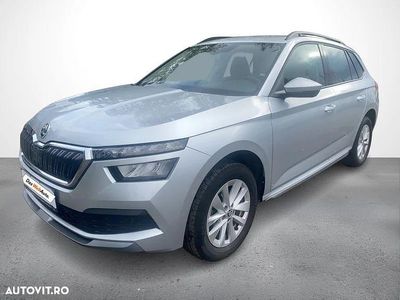 Second-hand Skoda Kamiq Style 110 CP (80 kW) 2023 Culoareargint SUV