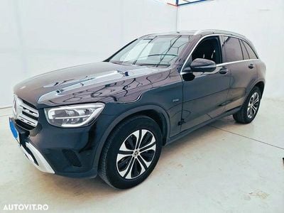 Mercedes GLC300e