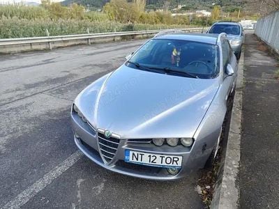 Gri Second-hand 2010 Alfa Romeo 159 Break | 5.000 EUR (Puțin scump)