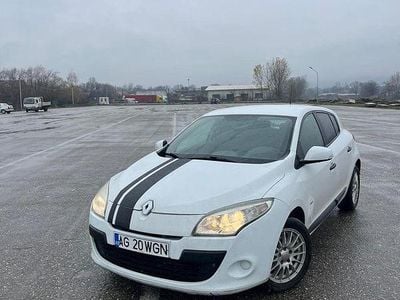 Second-hand Renault Mégane III Expression 110 CP (80 kW) 2011 Culoarealb