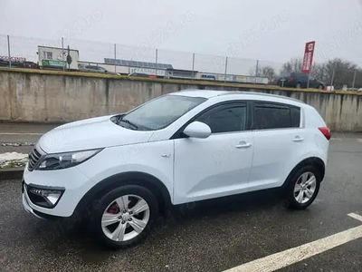 Second-hand Kia Sportage 115 CP (84 kW) 2013 Alb SUV