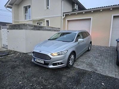 Second-hand Ford Mondeo 150 CP (110 kW) 2015 Gri Break