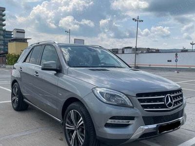 Utilizat 2012 Mercedes ML230 SUV | 17.800 EUR