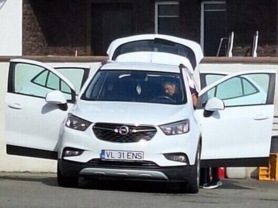 Second-hand Opel Mokka X 136 CP (100 kW) 2017 Alb SUV