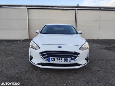 Second-hand Ford Focus Titanium 125 CP (91 kW) 2021 Culoarealb Hatchback