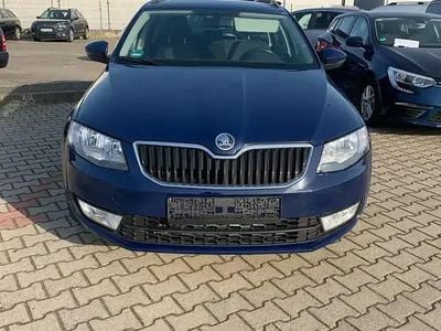 Albastru Utilizat 2014 Skoda Octavia Classic Break | 5.599 EUR (Preț OK)