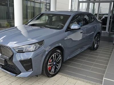 Gri Nouă 2025 BMW iX2 Shadowline SUV | 59.895 EUR