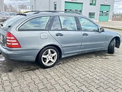 Utilizat 2006 Mercedes C220 Berlinǎ | 1.800 EUR (Super Preț)