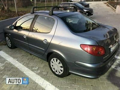 second-hand Peugeot 206 Benzina