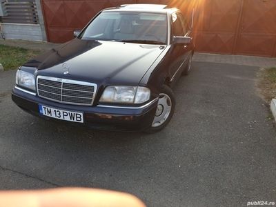 Mercedes C180