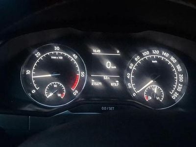 Culoarealbastru Utilizat 2018 Skoda Superb Berlinǎ | 13.000 EUR (Super Preț)