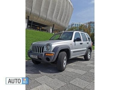 Second-hand Jeep Cherokee 143 CP (105 kW) 2001 Gri SUV