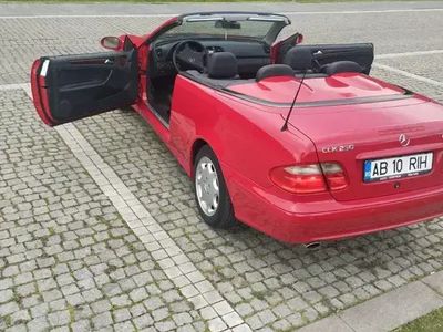 Second-hand Mercedes CLK230 145 CP (106 kW) 2001