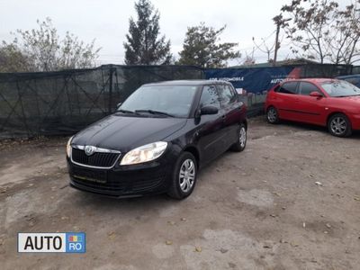 Second-hand Skoda Fabia 60 CP (44 kW) 2011 Negru Hatchback