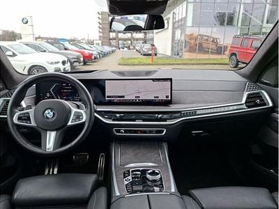 Second-hand BMW X7 Comfort Edition 381 CP (280 kW) 2024 Carbon black metallic metalizat SUV