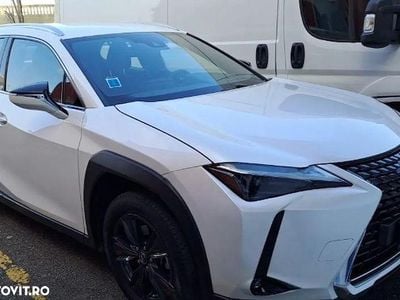 Culoarealb Utilizat 2022 Lexus UX 250h Business Edition SUV | 27.500 EUR (Preț OK)