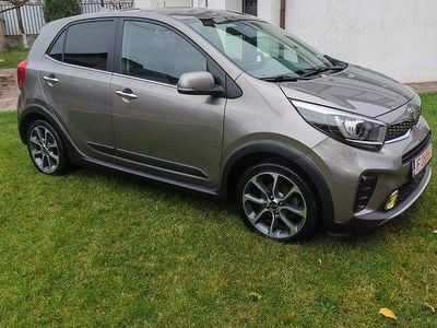 Second-hand Kia Picanto X-Line 100 CP (73 kW) 2018 Culoarebej Hatchback