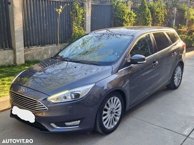 second-hand Ford Focus 2.0 TDCi Powershift Titanium