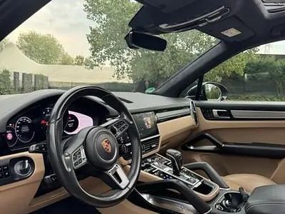 Second-hand Porsche Cayenne Turbo 550 CP (404 kW) 2018 SUV